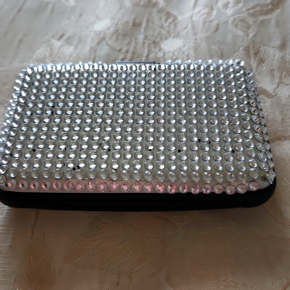 Hard shell trifold wallet